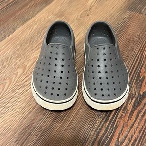 Native Miles Child Size 9